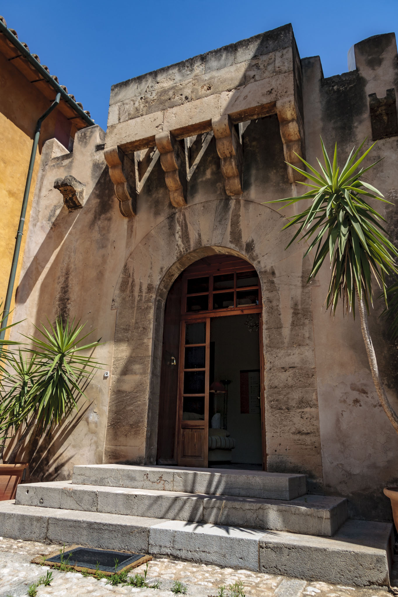 Son Armadans, Son Torrella