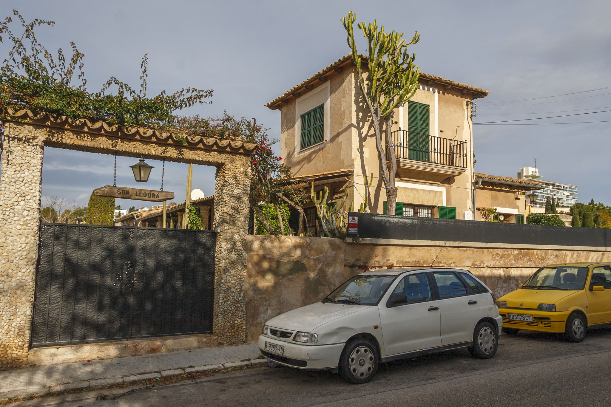 Son Llodrà, Can Fornari, Can Estada