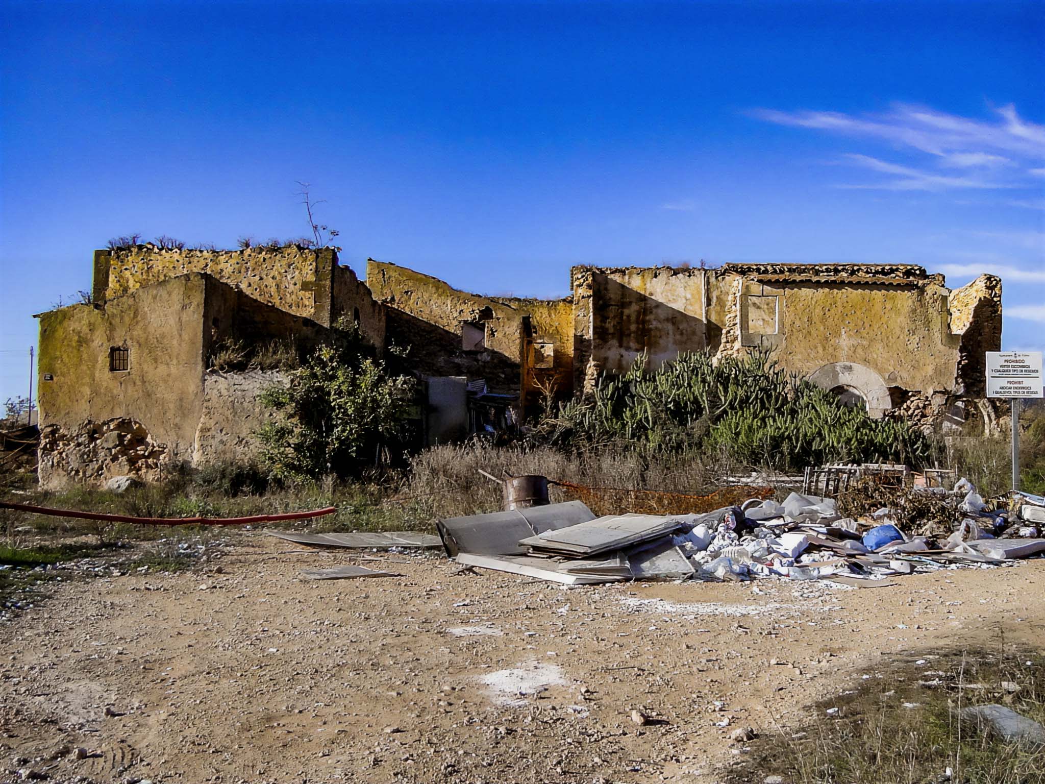 Can Colombàs, Can Palou, les Cases Noves d'en Mora
