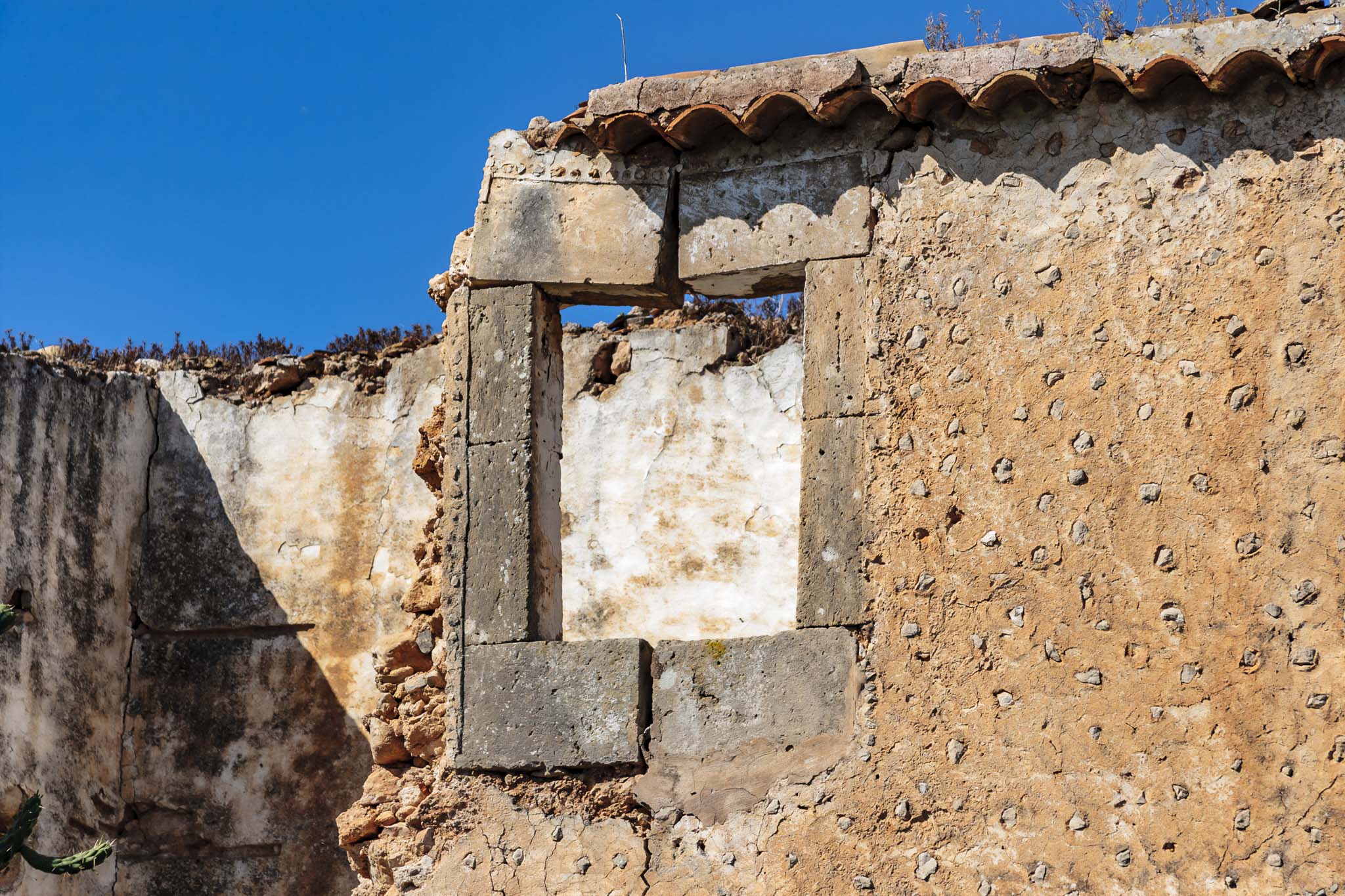 Can Colombàs, Can Palou, les Cases Noves d'en Mora