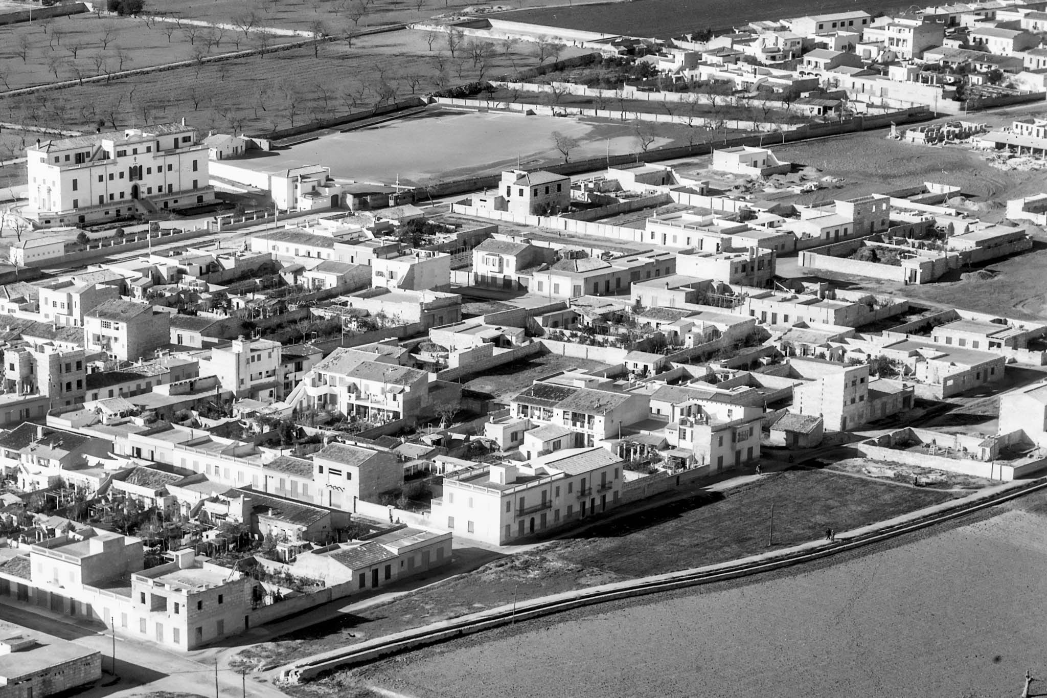 Can Fosser, Les Tretze Quarterades, Les Hortes del Comte de Savellà