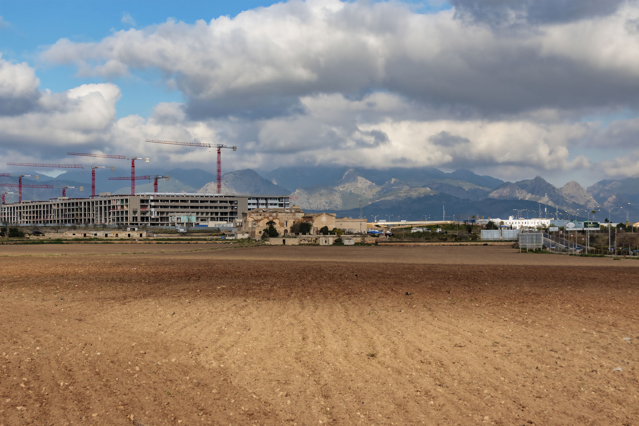 Son Cabrer, El Bany dels Moros, el Rafal d’en Coa, la Real Vella, Son Bonifai