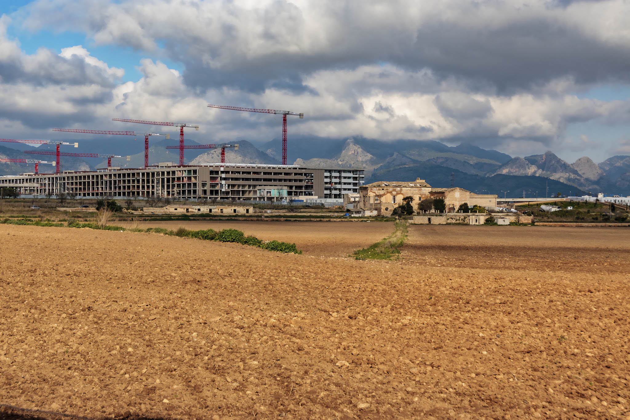 Son Cabrer, El Bany dels Moros, el Rafal d’en Coa, la Real Vella, Son Bonifai