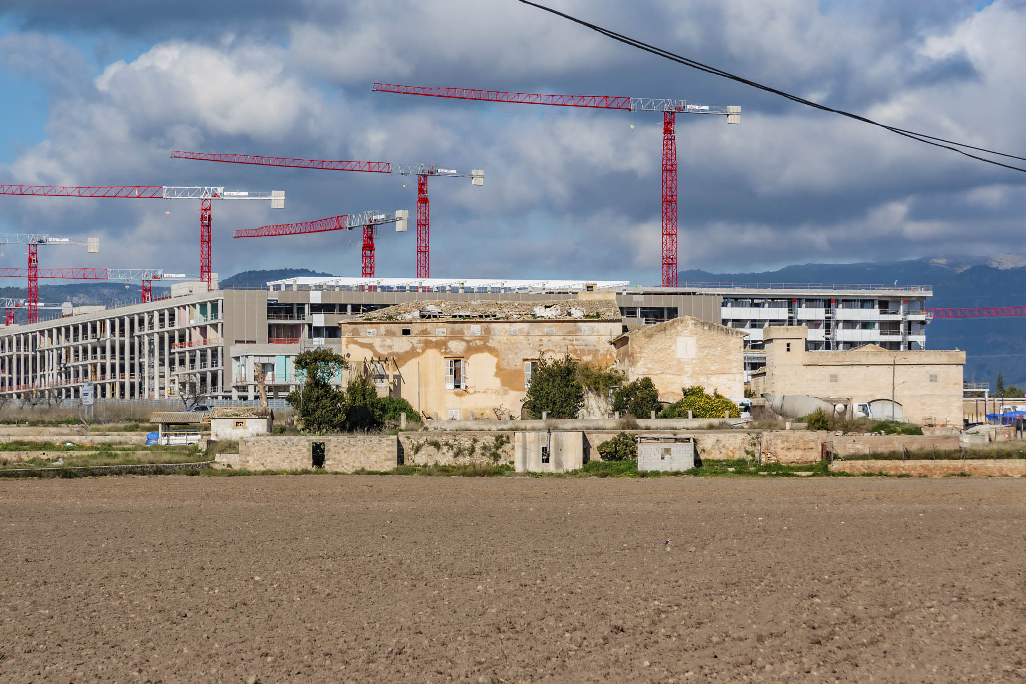 Son Cabrer, El Bany dels Moros, el Rafal d’en Coa, la Real Vella, Son Bonifai
