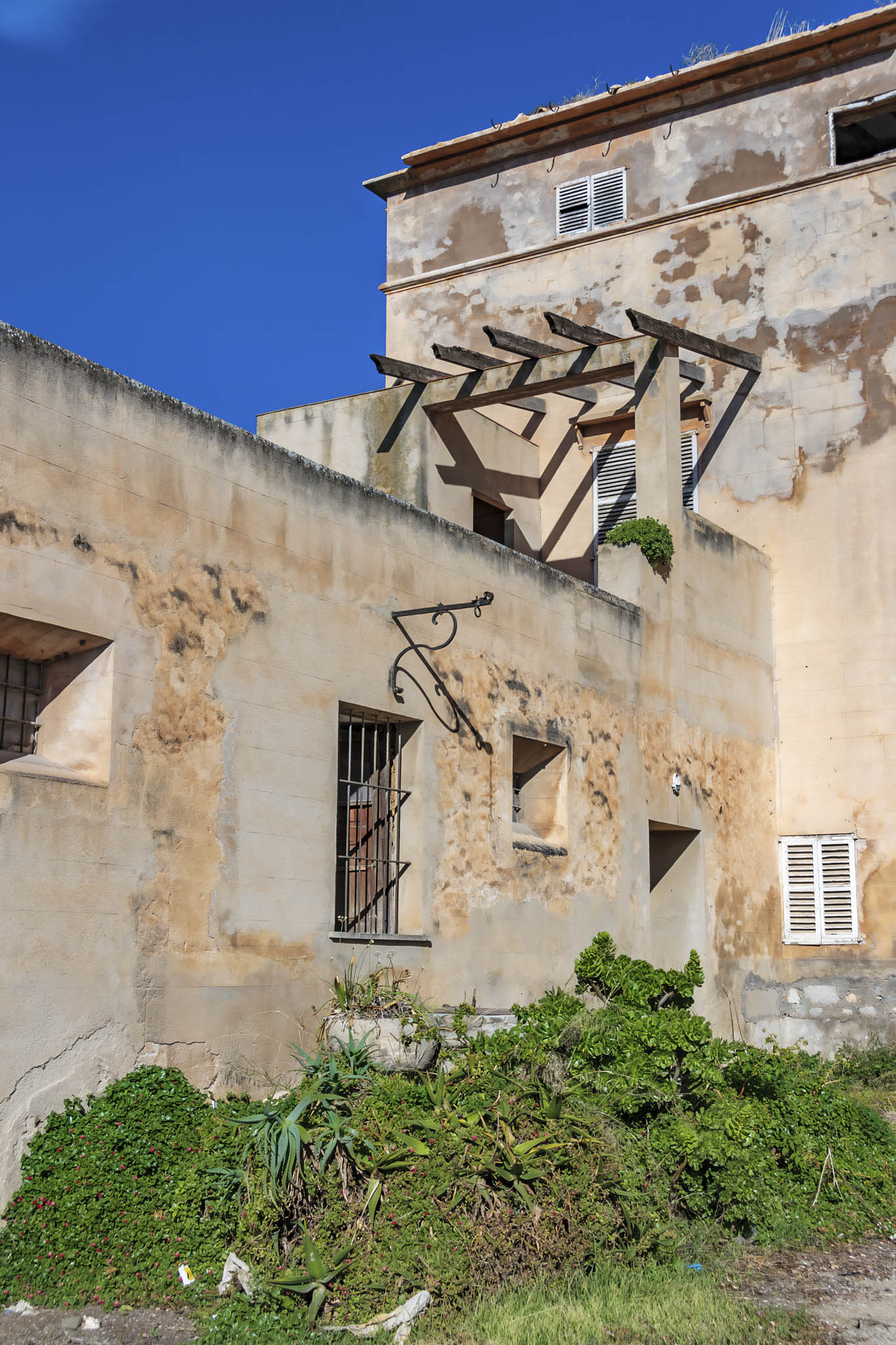 Son Cabrer, El Bany dels Moros, el Rafal d’en Coa, la Real Vella, Son Bonifai