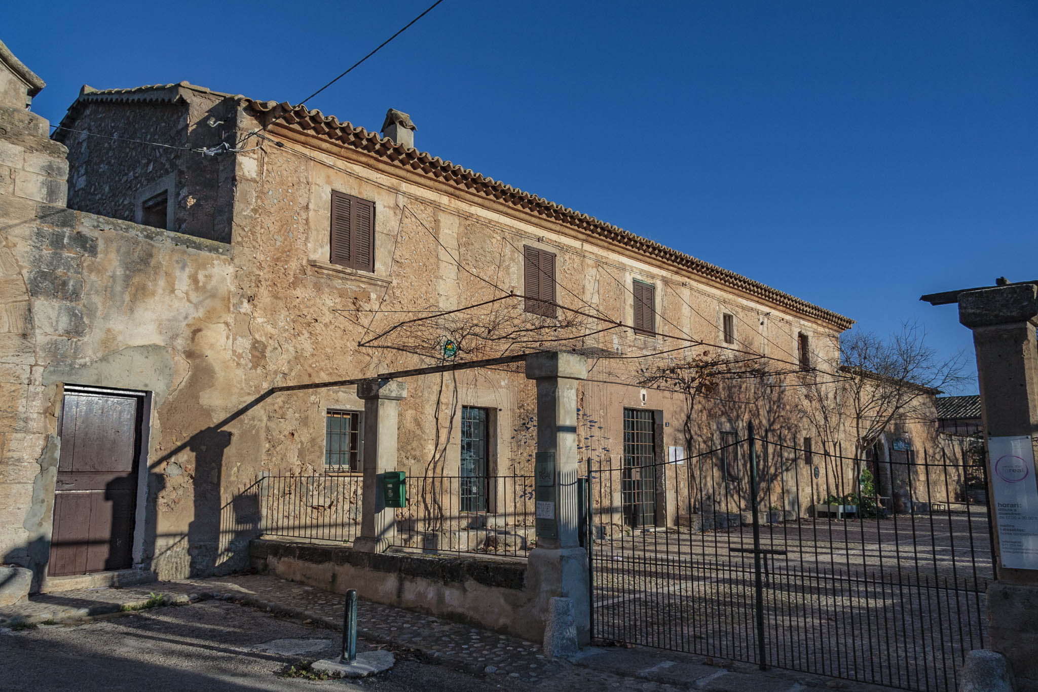 Can Oleo, Les Veles de la Real