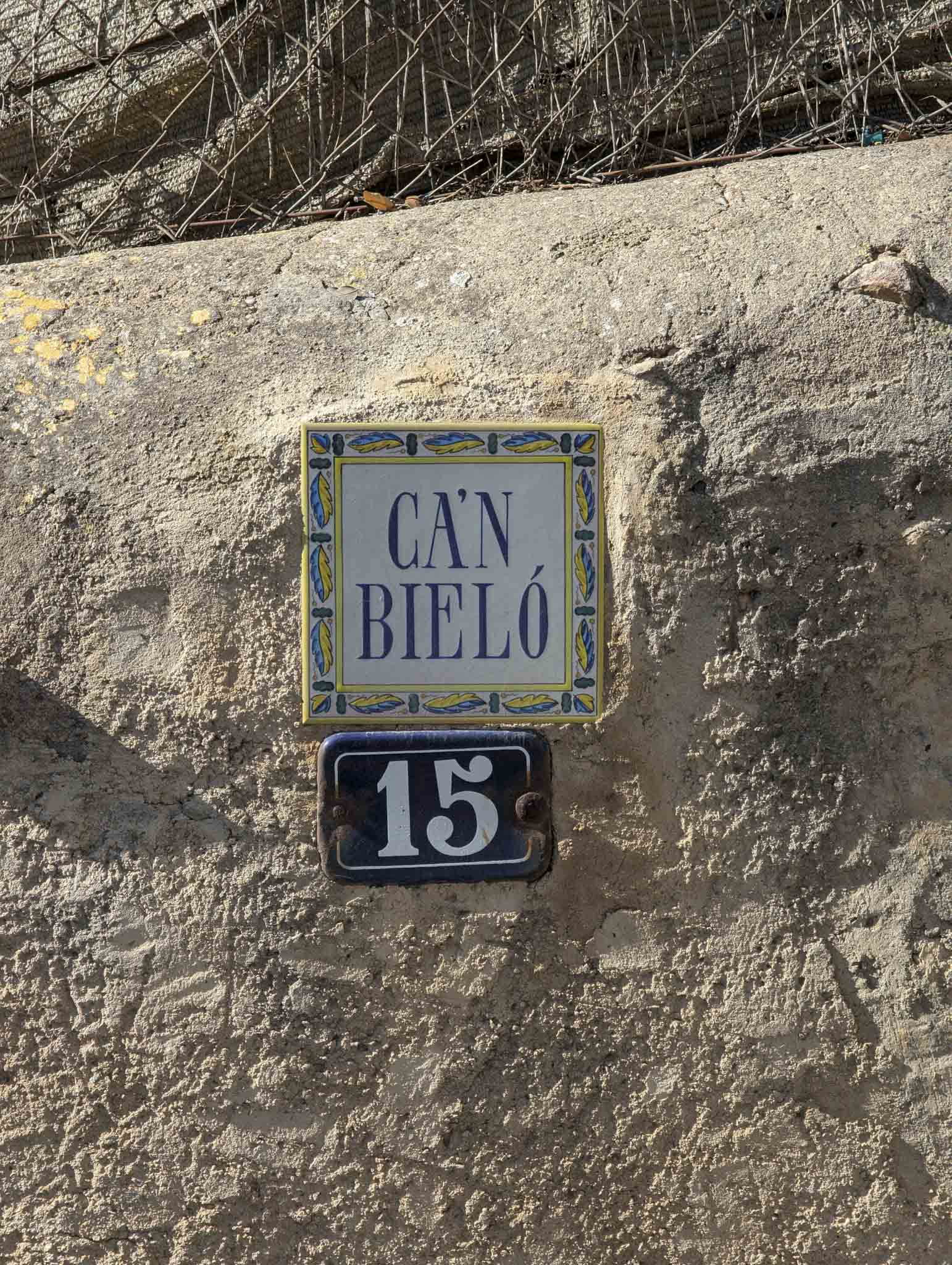 Can Tonet, Can Bieló